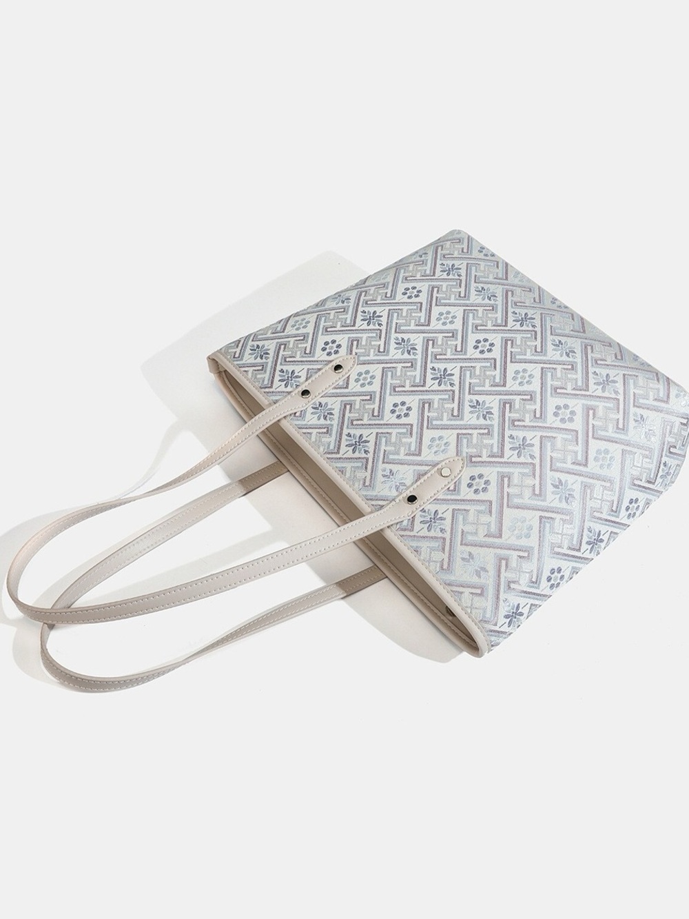 Geometric Pattern Tote Bag - Picture 3 of 8
